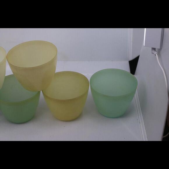 Lot of tupperware refrigerator bowls servalier 14oz 148-11 148-5 no lid Camping - Picture 2 of 12